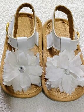 White Floral Slingback Baby Girls Sandals